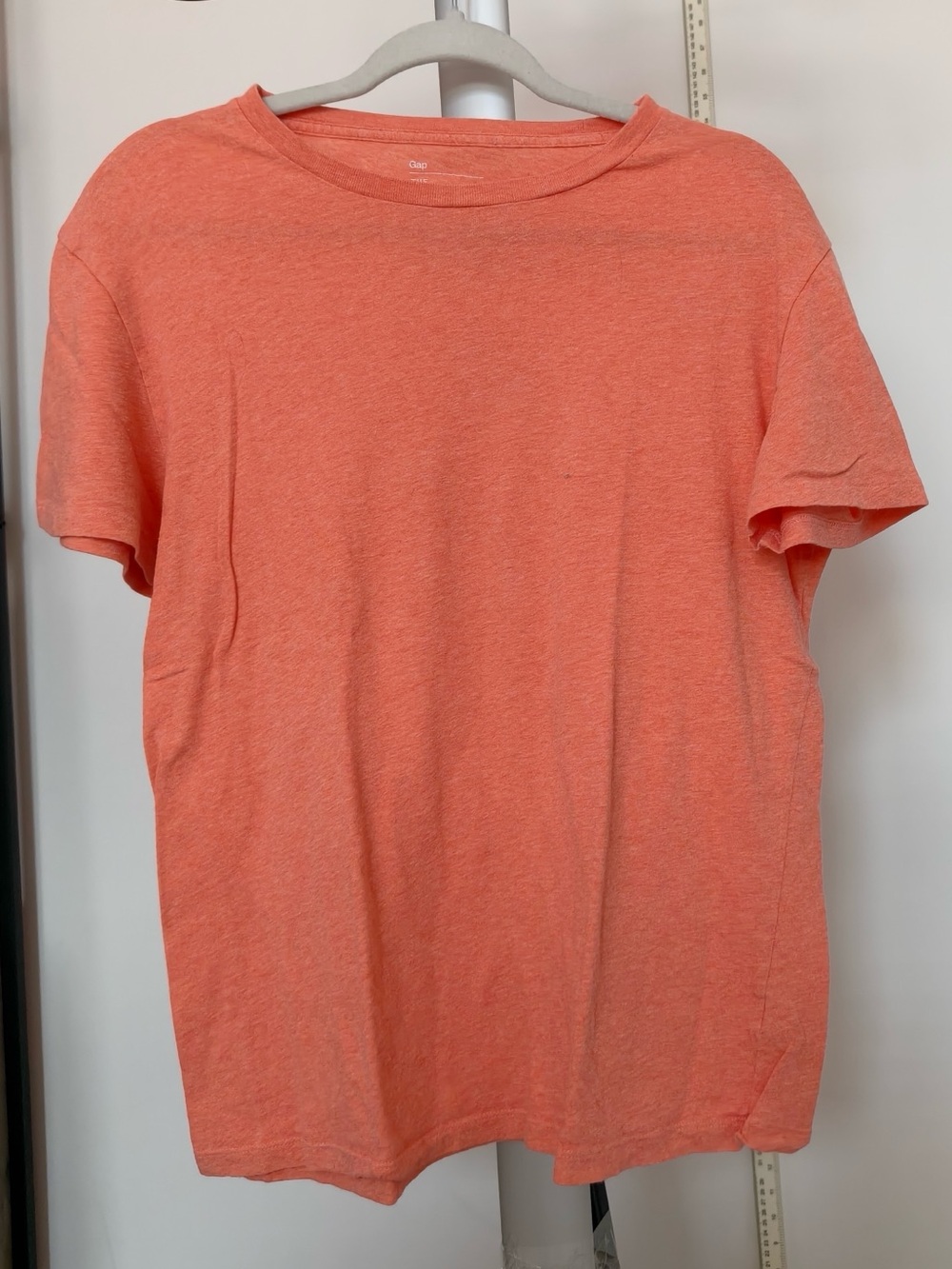 GAP Men's Coral Short Sleeve Crew Neck T-Shirt